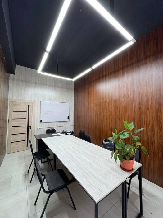 Аренда офис недалеко от метро Беруний 18 и 30 кв м