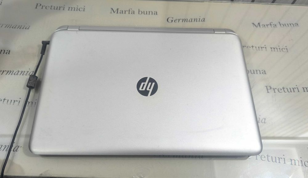 Laptop AMD A8-6410 - HP Pavilion 17 1256-ng - functional, instalat