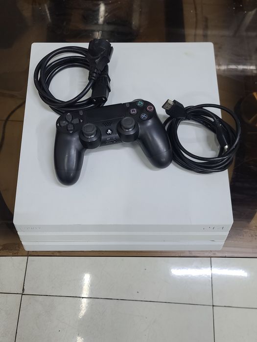 Playstation 4 pro original!!!