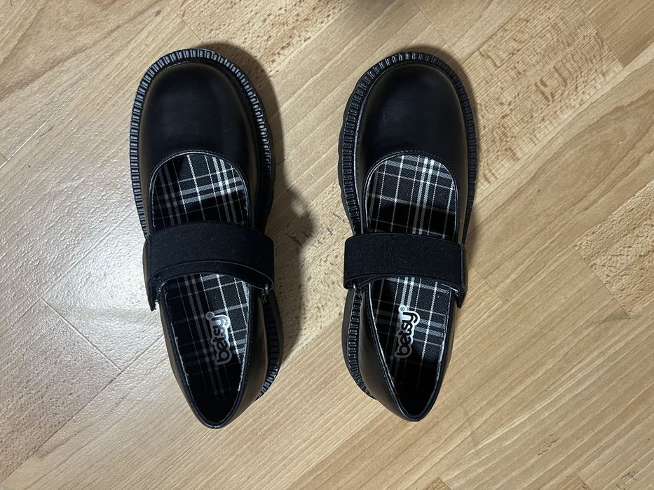 Продам женскую обувь