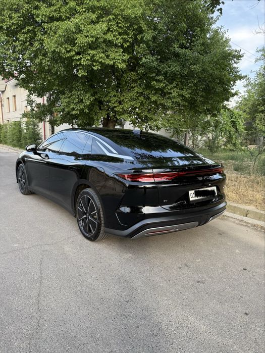 BYD Han L 701km elektro