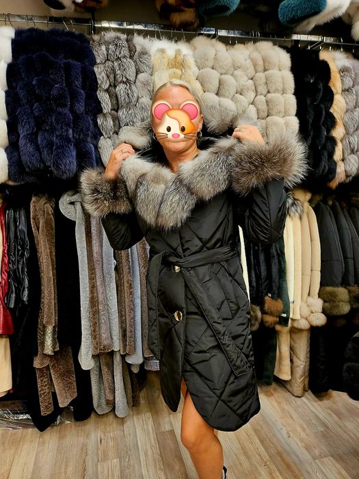 Geaca din fâş ,impermeabila,cu blana de vulpe naturala M si L-XL