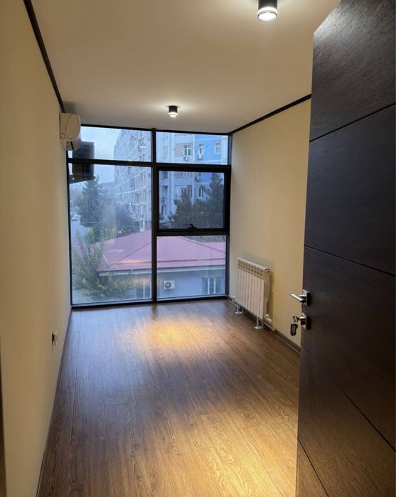 Офисный Кабинет в БЦ на Себзаре