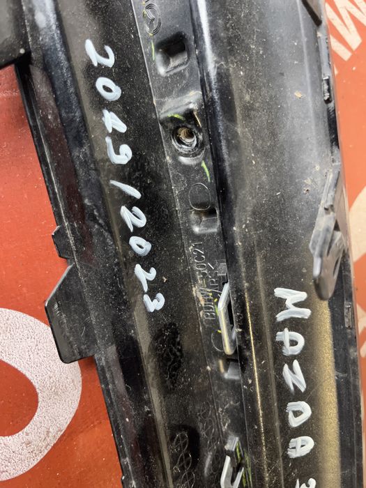 Решетка Mazda 3 2019