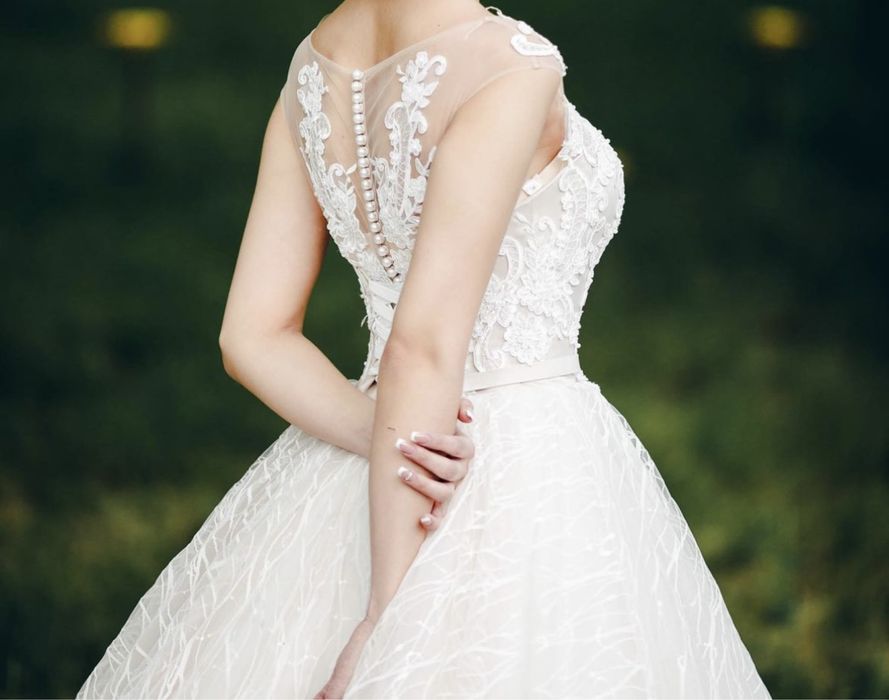 Свадебное платье