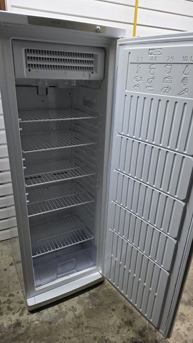 Продам морозильник