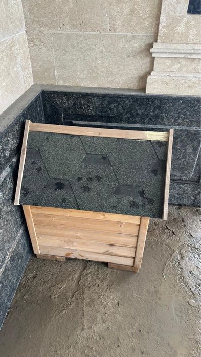Продам компактный  Домик для щенка