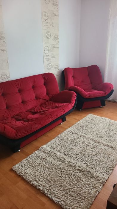 Închiriez apartament cu doua camere