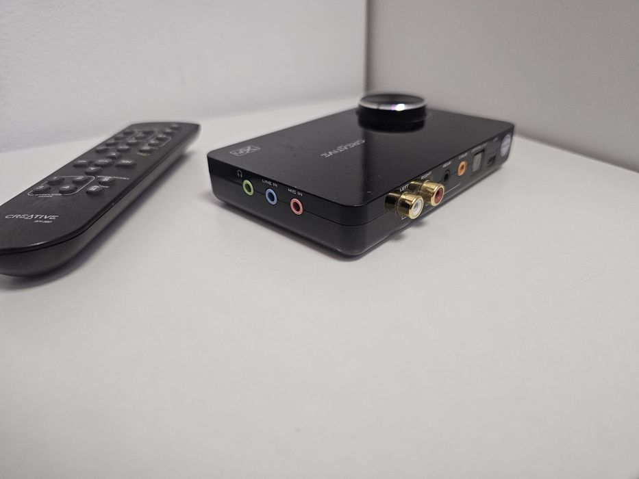 Placă audio externă USB Creative Sound Blaster X-Fi (SB1090) + Telecomandă
