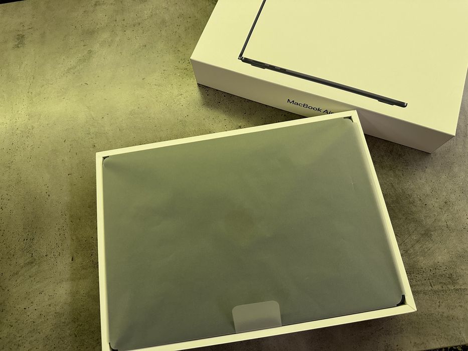 MacBook Air M5 16GB RAM/512GB SSD 13inch