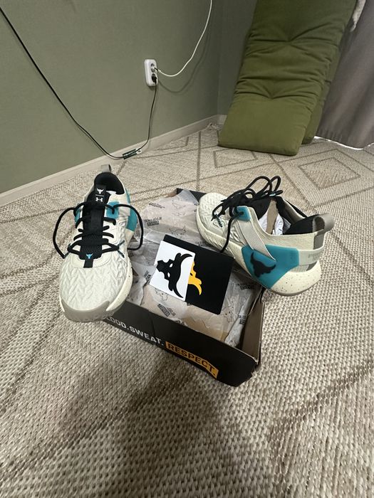 Кросовки under armour