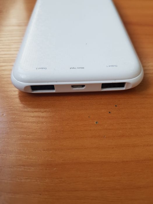 Power bank (повербанк)