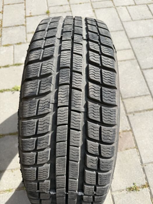 Cauciucuri 215 70 R15 C