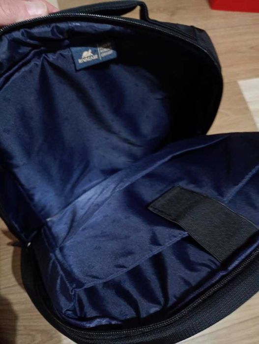 Rucsac laptop RIVACASE 17.3" nou, nefolosit