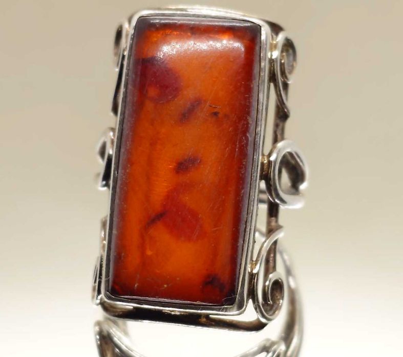 Inel de Atelier – Argint & Chihlimbar Natural