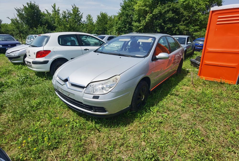 Faruri Xenon Capota, Bara fata, spate