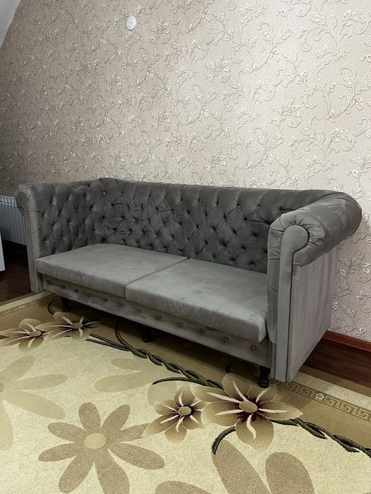 Честер диван продается