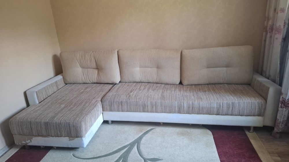 Угловой раскладной  диван