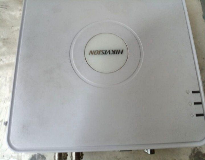 ДВР сотилад 4-тали HIKVISON  DVR 500 gb