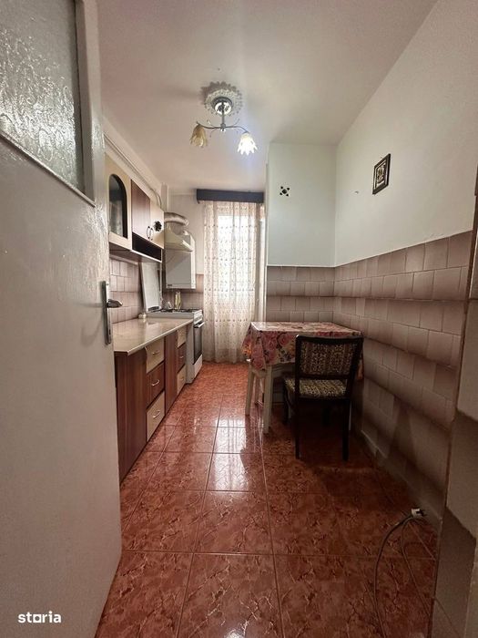 De vanzare apartament cu 4 camere,2 bai și 2 balcoane,etaj intermediar