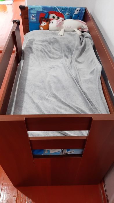 Кроватка детская