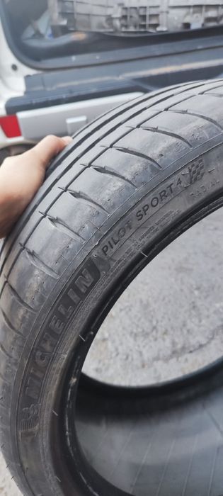 Michelin Pilot Sport 4