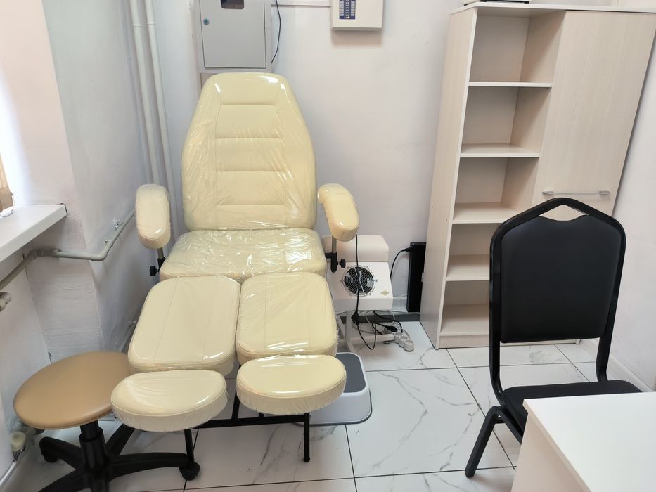 Продам педикюрное кресло