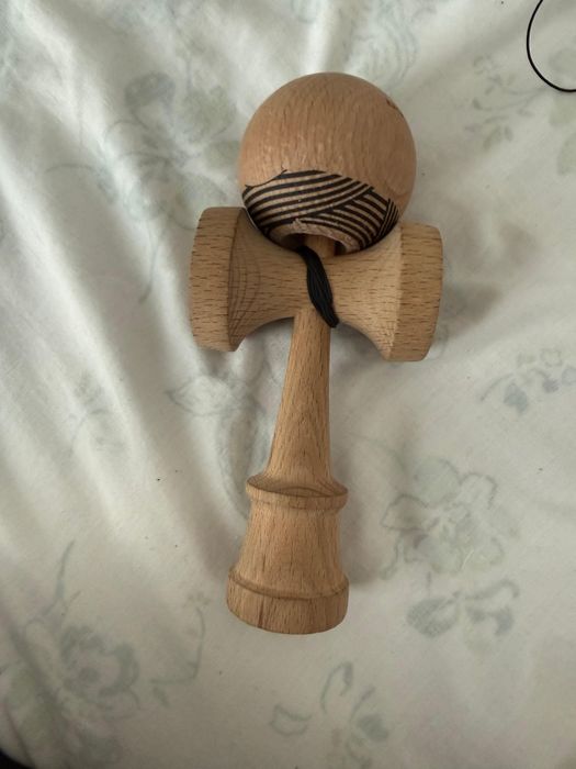 Kendama set up .