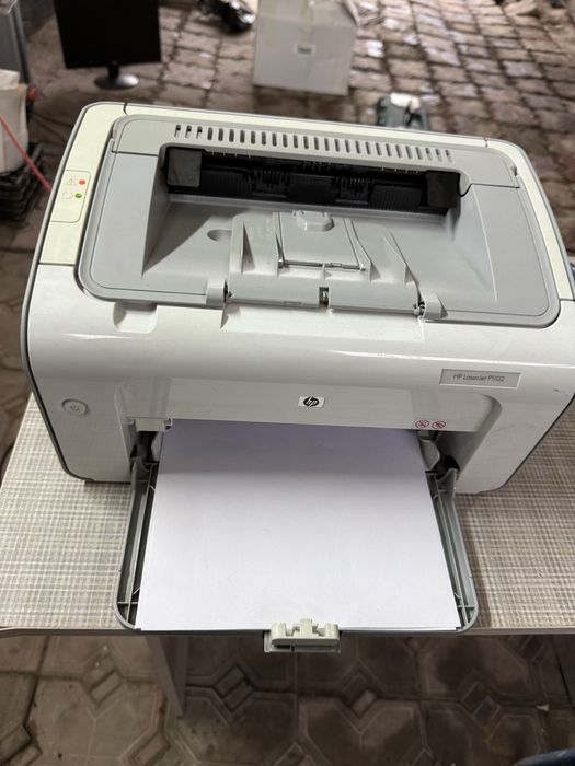 Принтеры и МФУ разные. 1102,1132,m1212, mf 631