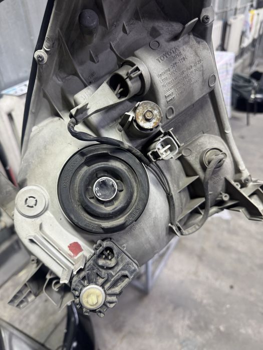 Продам фары и бампер на прадо 120