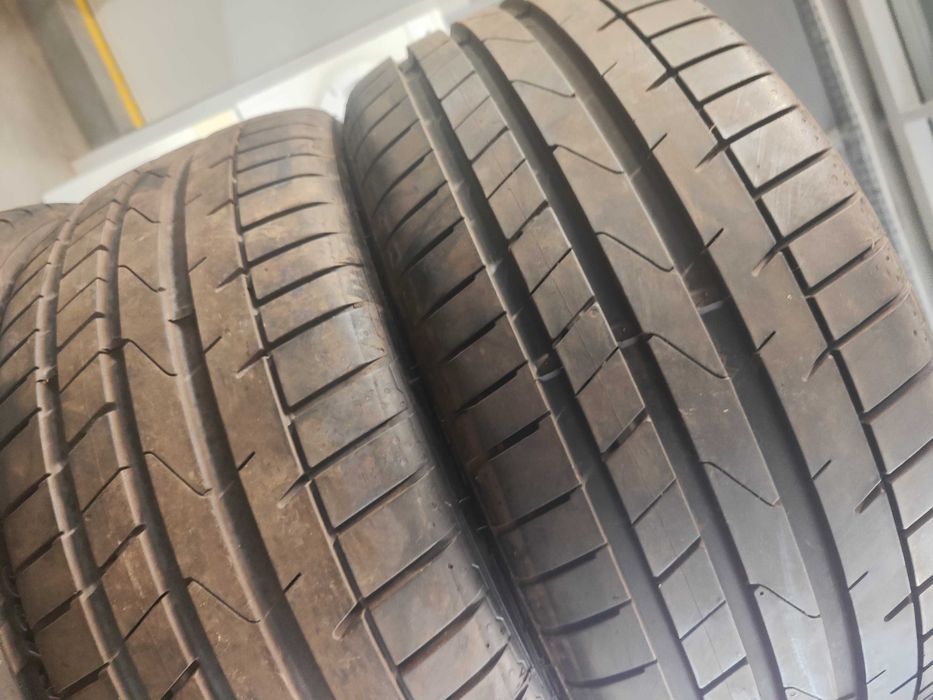 2бр.летни гуми 225/40/18 Starmaxx