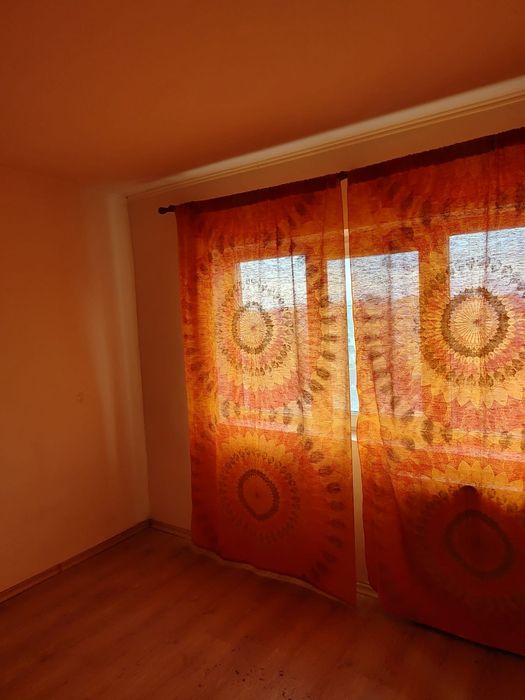 Apartament decomandat 3 camare Calafat