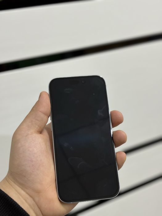 Продам айфон 15ьь