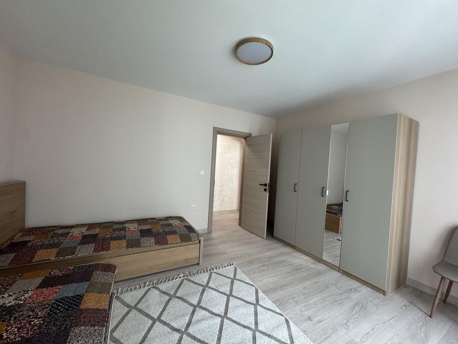 Дава се под наем Тристаен апартамент в Пловдив, Кършияка - 130 кв.м за 765 € - Снимка #5