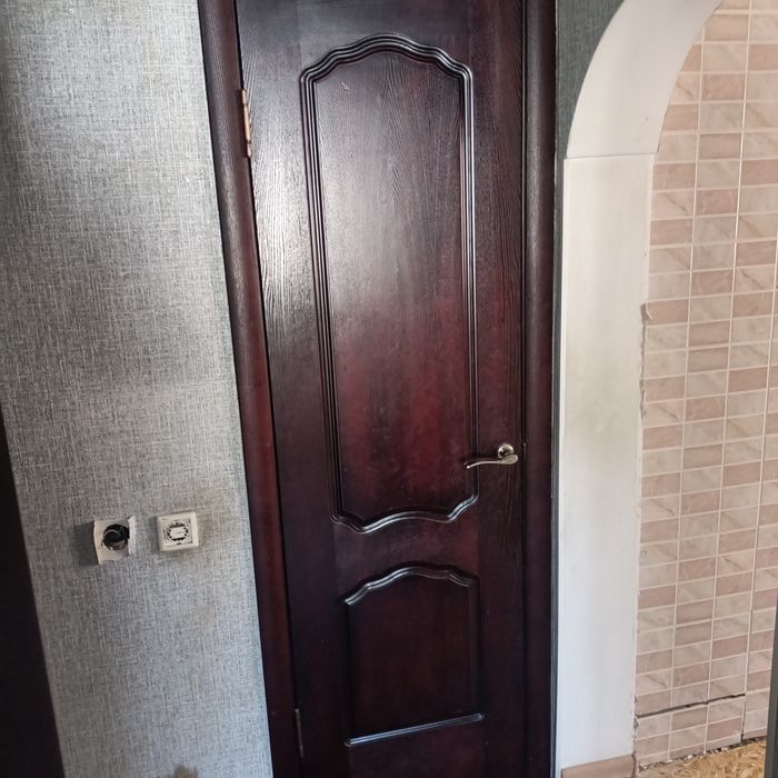 Продам двери межкомнатные
