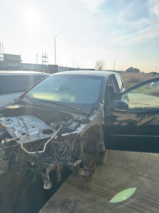 Bara spate haion triple etrier vw golf 5 coupe  fete usi interior text