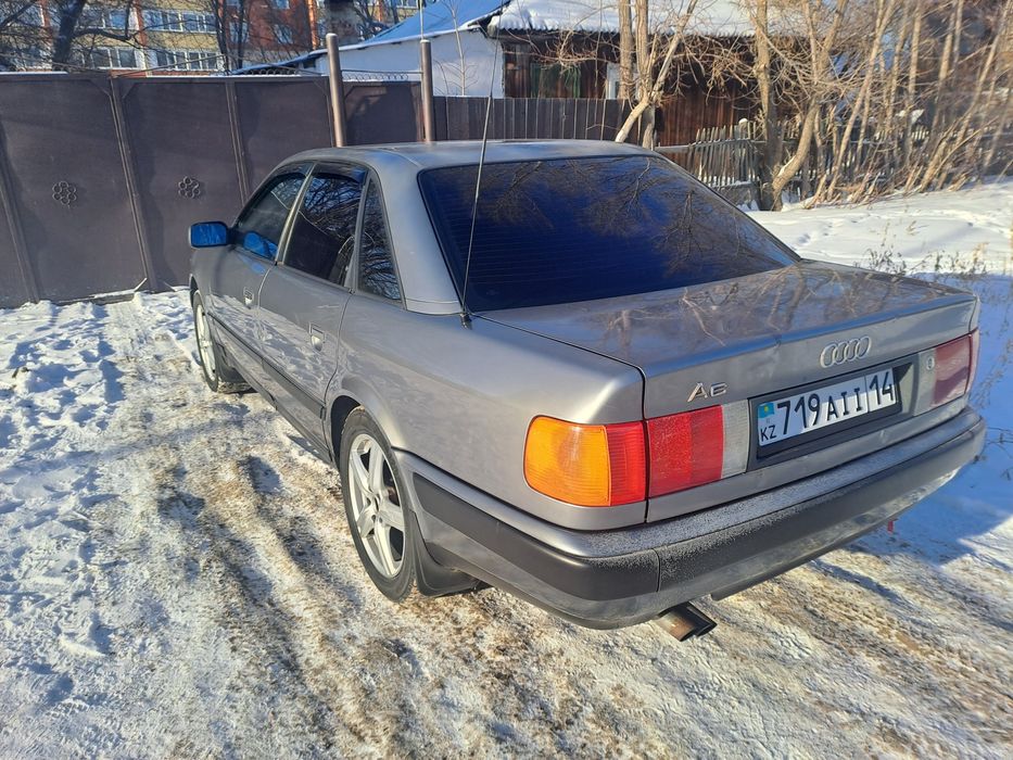 Продам ауди с4 2.6