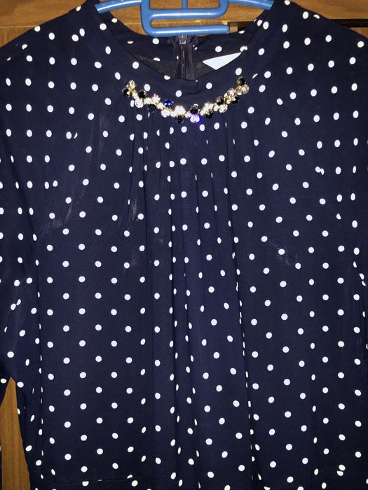 Tyomno siniy garoshkali koyne