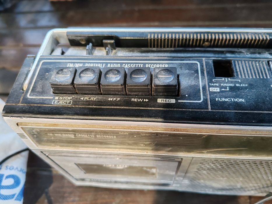 Hitachi TRK-5600 е ,работещ