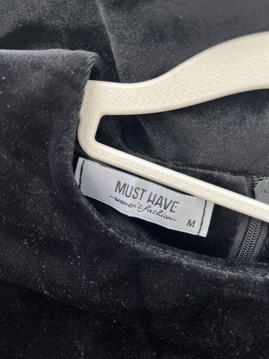 Черное платье размер М