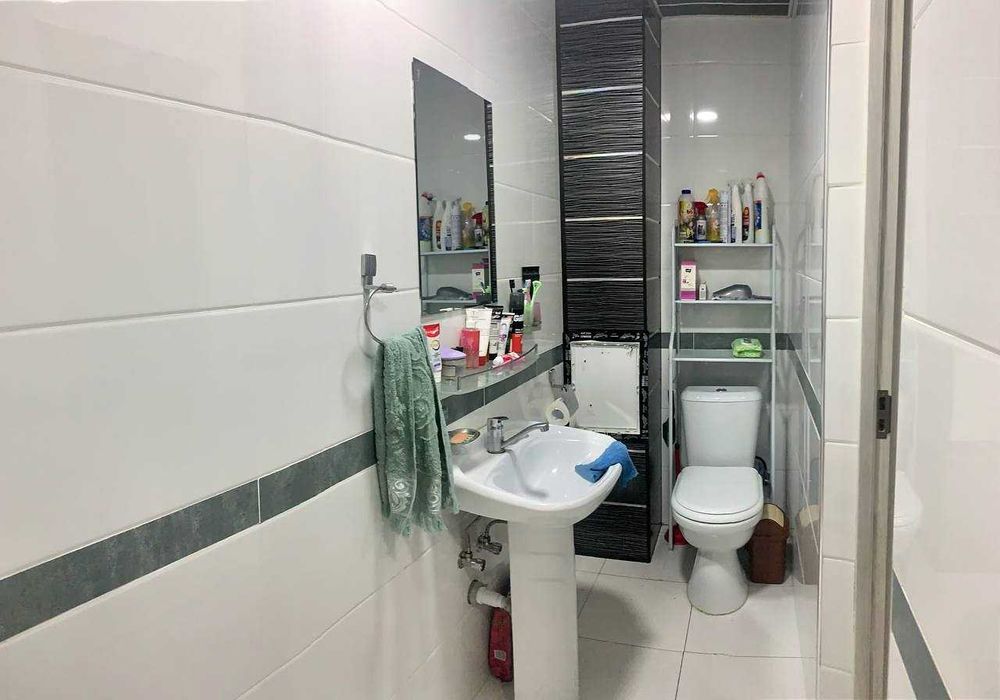 Продаётся в новостройке 2х в 3х комн 65 м2 (Алмазарский район, Чимбай)