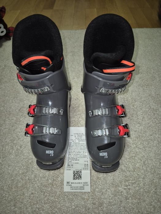 Ски 110,  ски обувки 20.5 и 21.5 Росиньол
