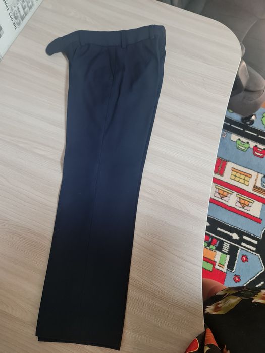 Продам форму школьную