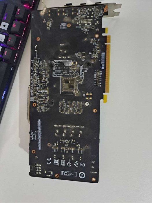 Срочно продам видеокарту 1060 3gb