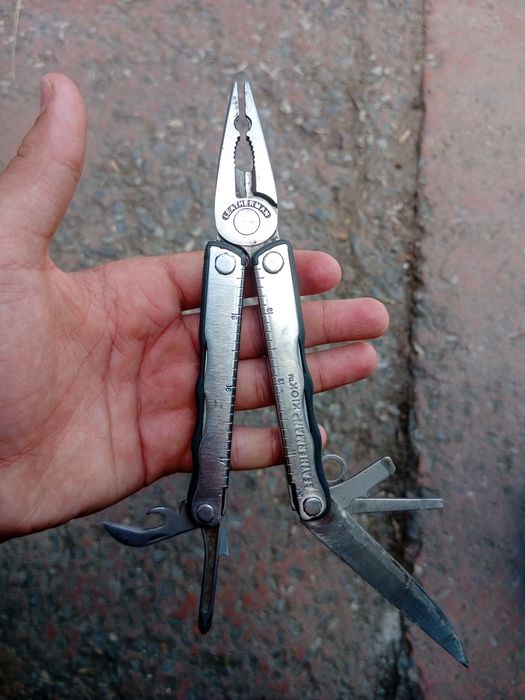 Мультитул leatherman kick б/у