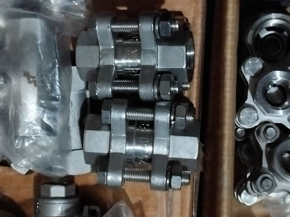 Robineti ,mufe rapide,fitunguri inox 316 diferite marimi