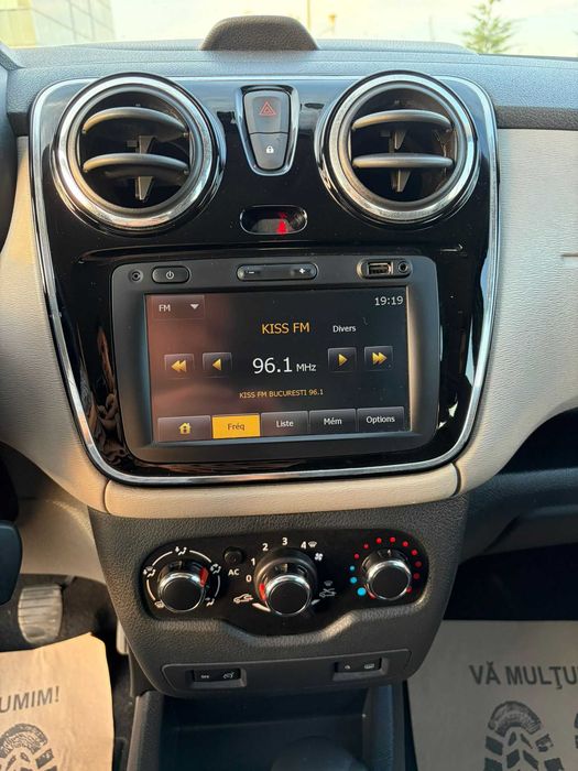 Dacia Lodgy 7 Locuri / 1.5 Dci - 110 c.p / Euro 5 / Navy / Posibilitate finanțare doar cu buletinul. Avans 0