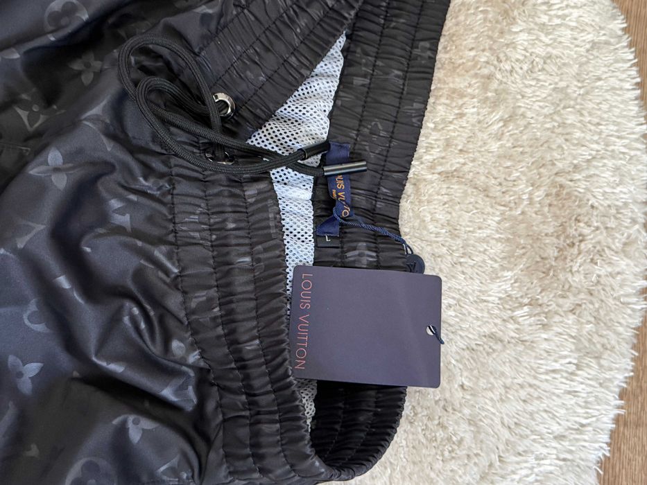 Louis Vuitton LV бански шорти НОВО XL