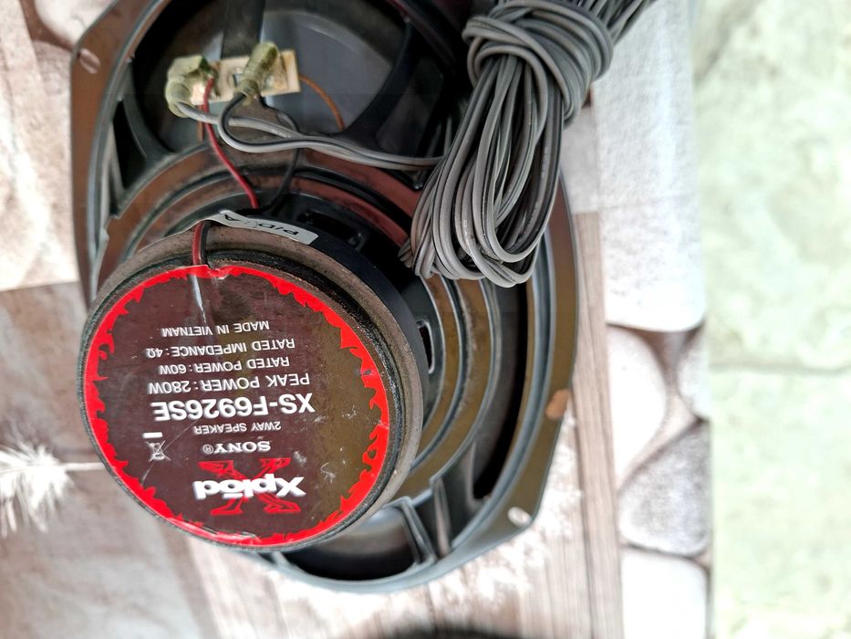 Авто тонколони Sony