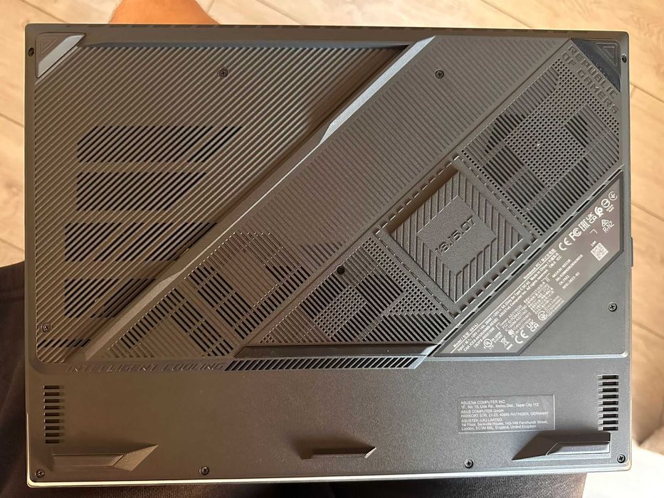 Laptop ROG Strix G16